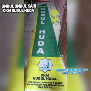 Cetak Umbul Umbul Kain